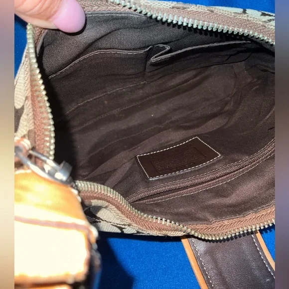 Coach Hampton Hobo Bag Y2K-era from 2004 - Picture 10 of 16